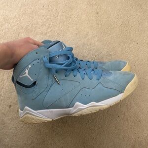 Jordan 7 Retro “Pantone”